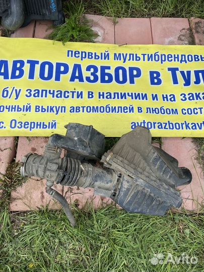 Корпус воздушного фильтра Nissan AD