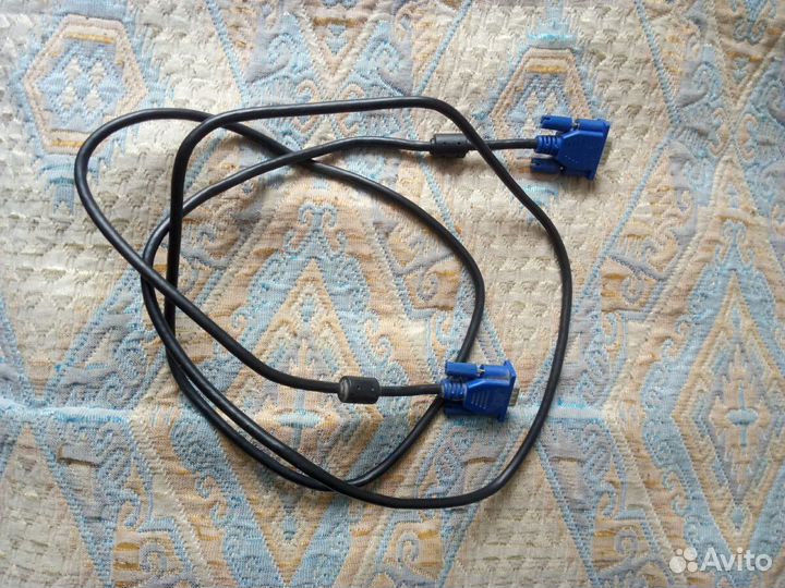 Кабель VGA