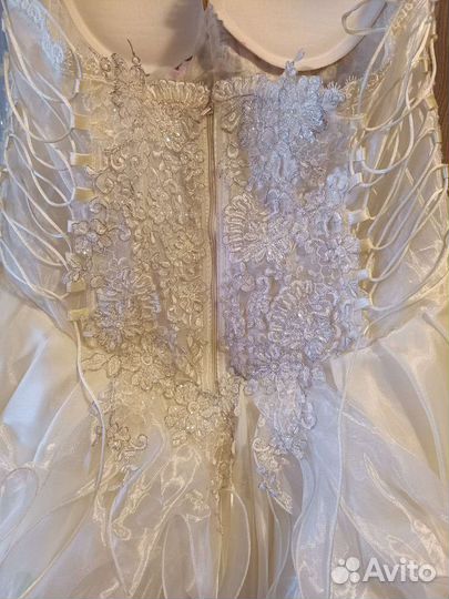 Свадебное платье