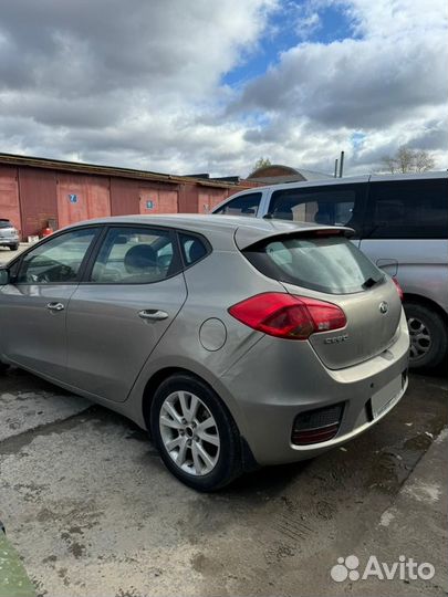 Kia Ceed 1.6 AT, 2015, 147 000 км