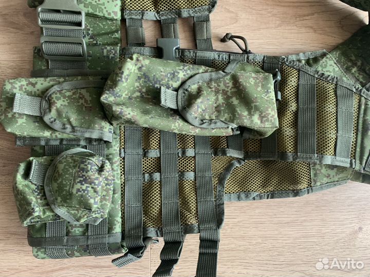 Армейский разгрузочный жилет