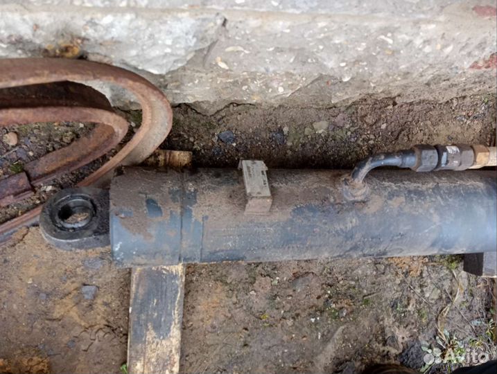 Цилиндр подъема кузова камаз 6520