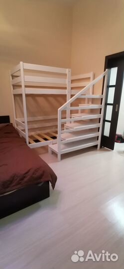 Двухъярусная кровать для детей от 2 лет