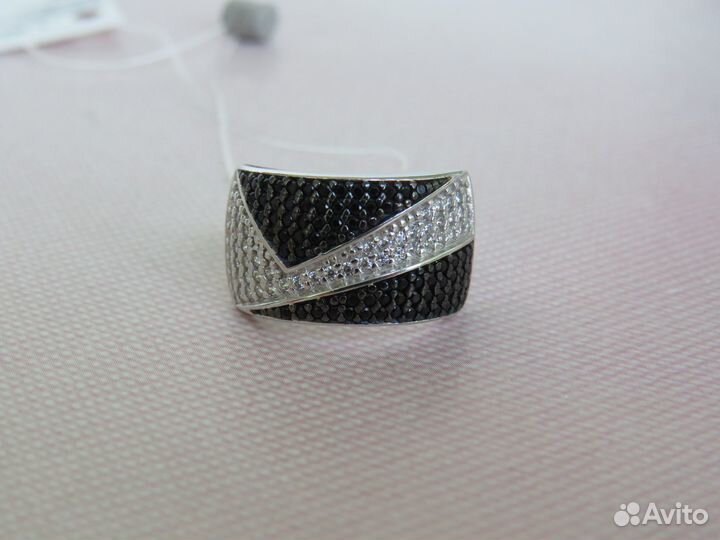 Серебряное кольцо Серебро 925 Клейма