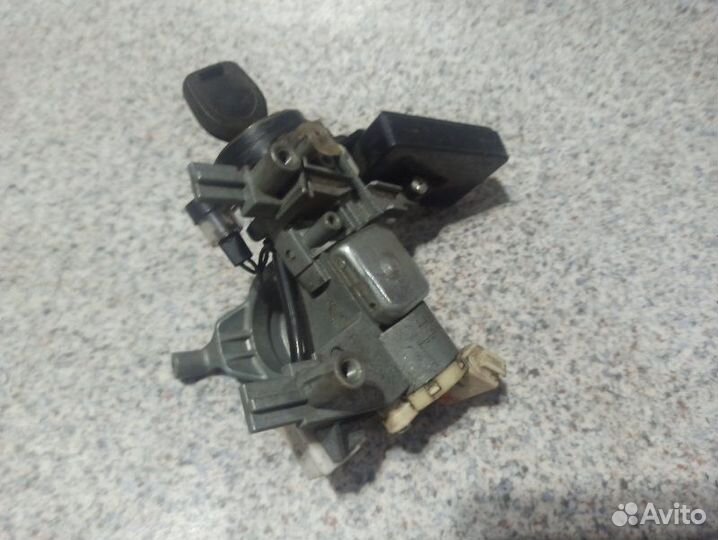 Замок зажигания Mitsubishi Lancer 10 2007