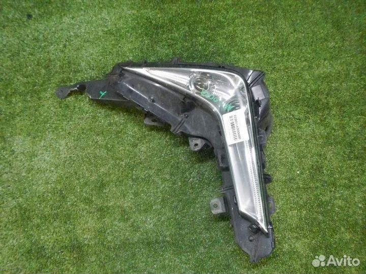 Фара противотуманная левая/дхо Lexus LX570