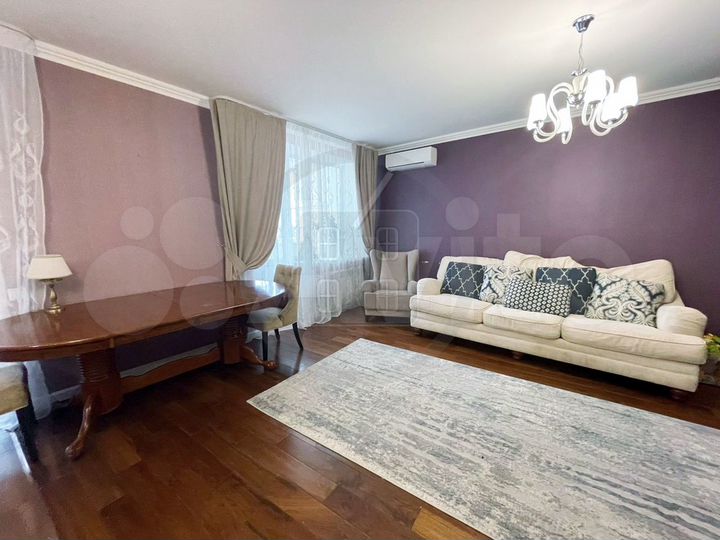 2-к. квартира, 80,7 м², 9/9 эт.