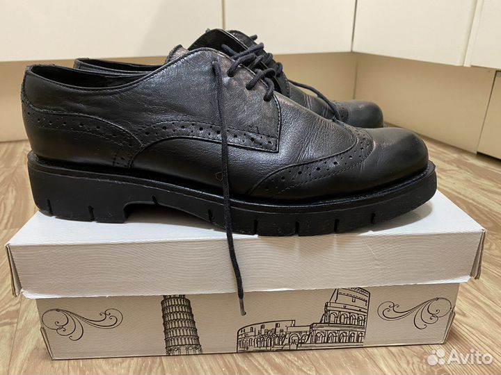 Ботинки женские