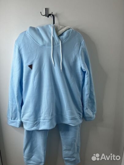 Костюм спортивный