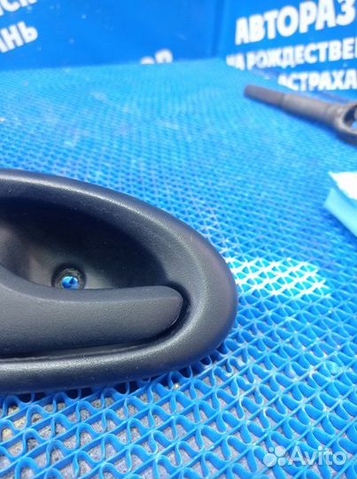 Внутренняя ручка двери Renault Logan седан K7MF710