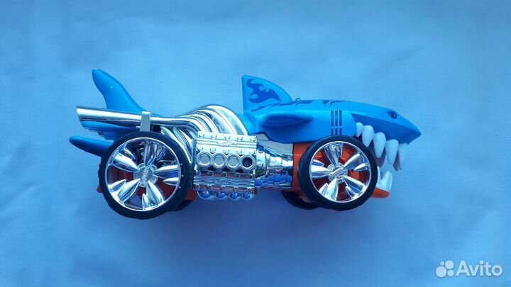 Hot Wheels акула