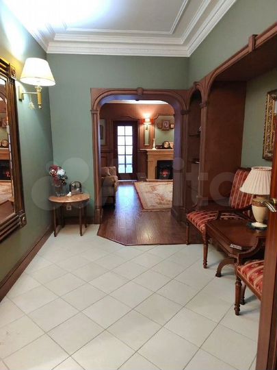 5-к. квартира, 163 м², 4/5 эт.