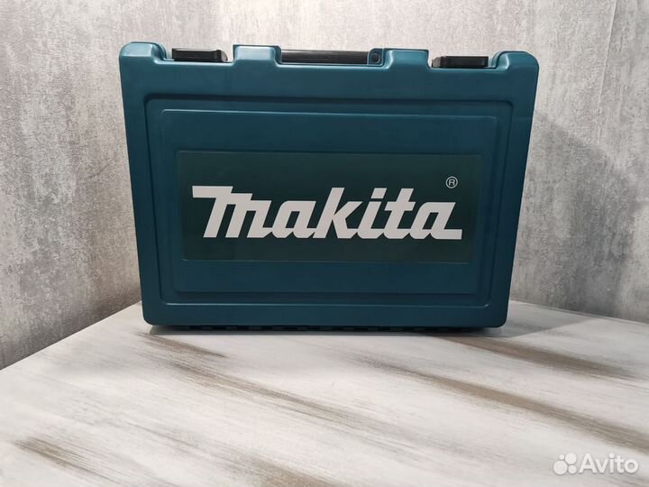 Перфоратор Makita 2470