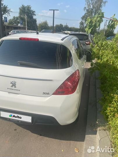 Peugeot 308 1.6 AT, 2012, 180 100 км