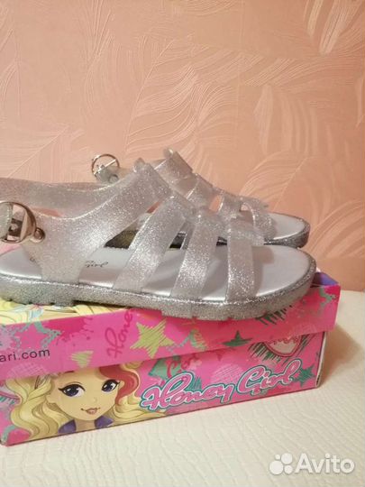 Сандали для девочки