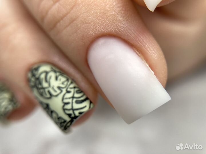 Маникюр/педикюр