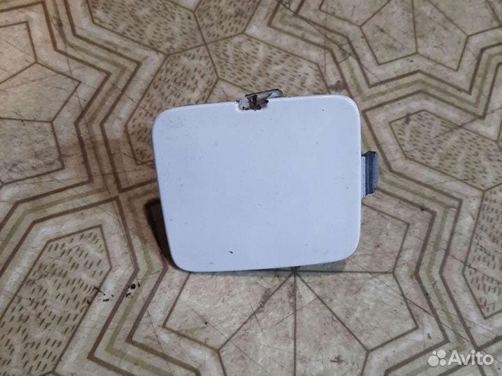 Заглушка переднего бампера Рено Логан 2