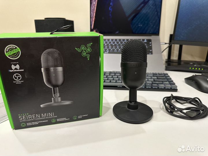 Микрофон Razer Seiren Mini