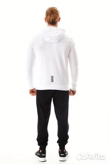 Костюм мужской EA7. Новый, оригинал