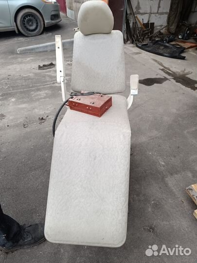 Стоматологическое кресло