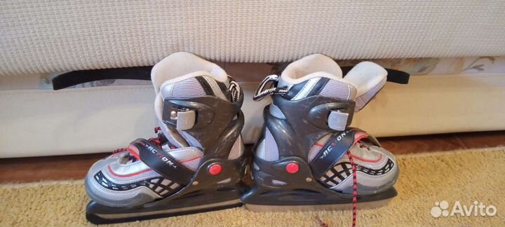 Коньки хоккейные