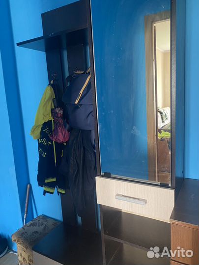 Вешалка в прихожую с обувницей бу