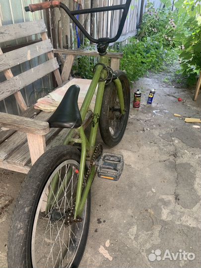 Трюковой велосипед BMX