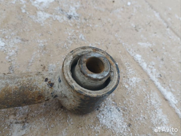 Тяга задняя правая поперечная Suzuki Grand Vitara