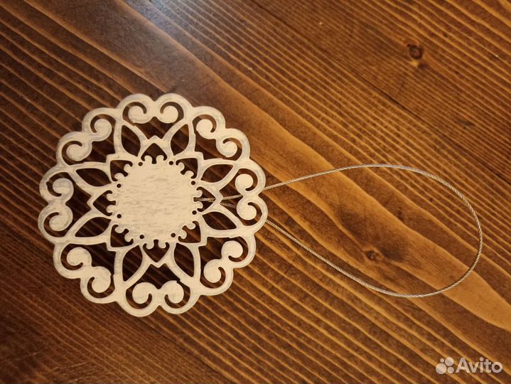 Зажим держатель для шторы