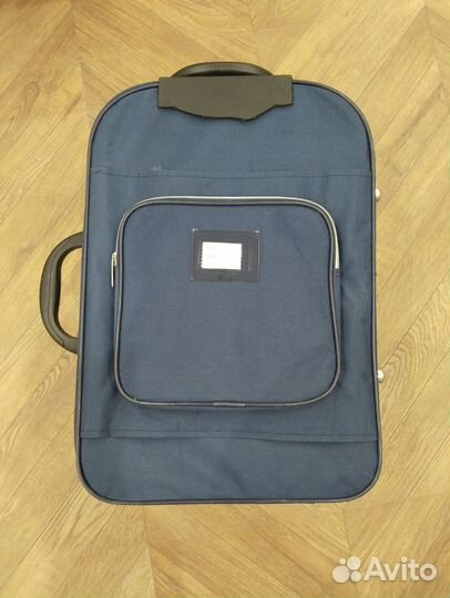 Отдам бесплатно чемодан, без колес