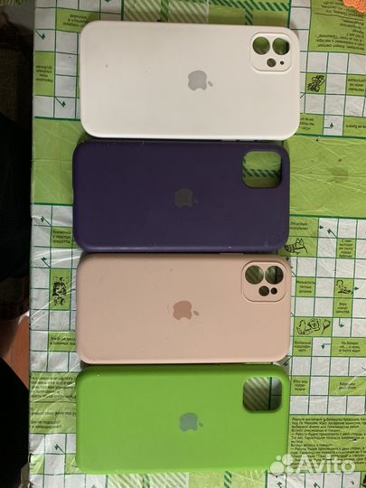 Чехлы на iPhone 11
