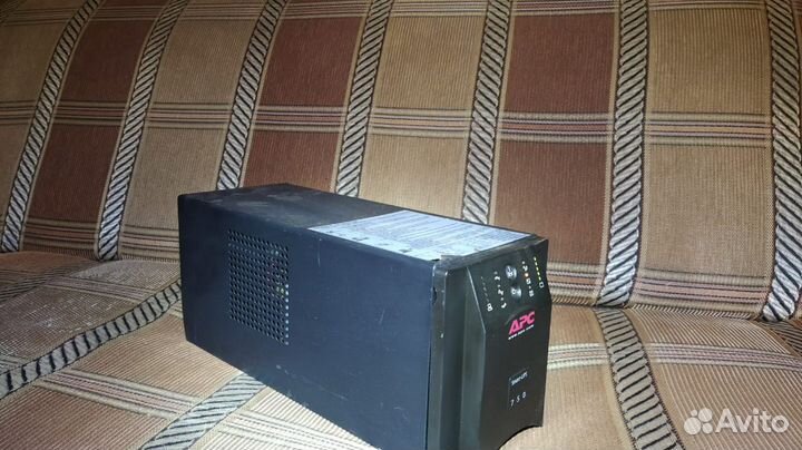 Ибп APC Smart-UPS 750
