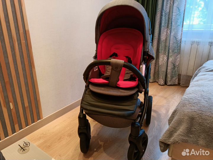 Коляска tutis zippy NEW 2в1 с автолюлькой