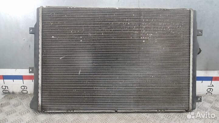 Радиатор основной Volkswagen Passat B7 2011