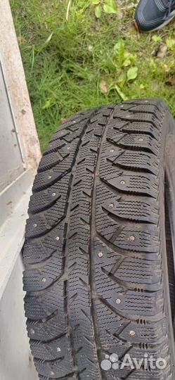 Bridgestone Ice Cruiser 7000 195/65 R15 86T