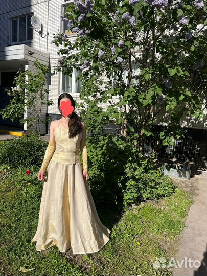 Вечернее платье