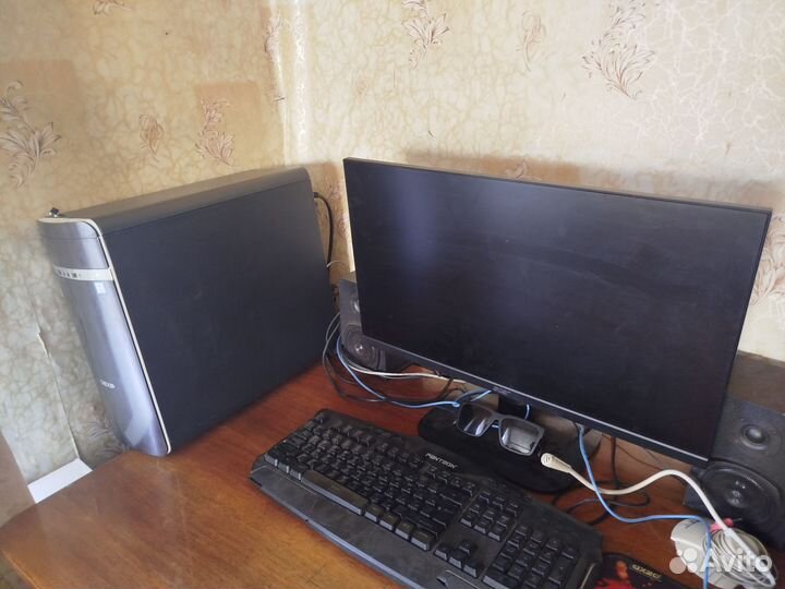 Продаю монитор и системный блок