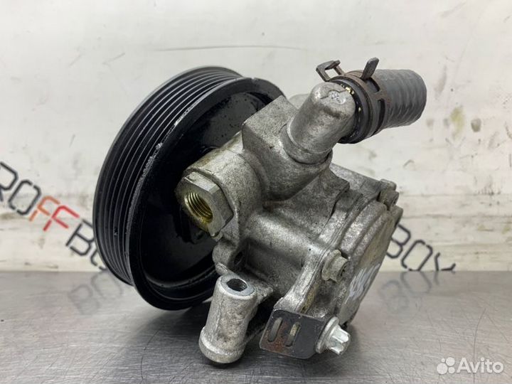 Насос гидроусилителя руля Mercedes C-Class W203