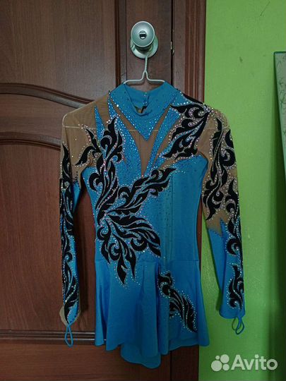 Платье для выступлений фигурное катание