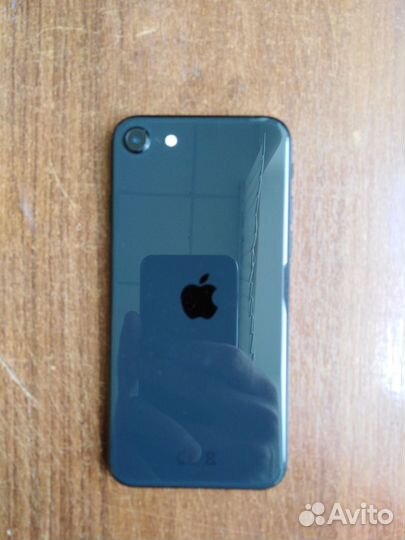 iPhone SE, 64 ГБ