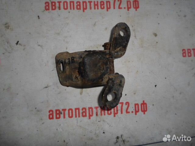 Петля двери задняя левая верхняя Ford Mondeo 3 200