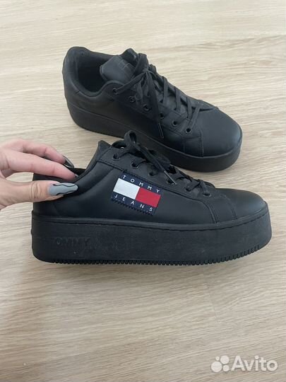 Tommy hilfiger кеды 39