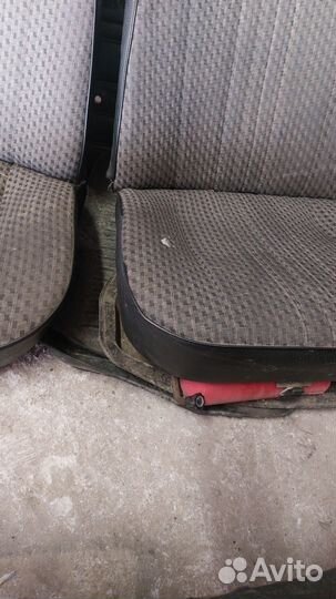 Сиденья передние и задние ваз 2105