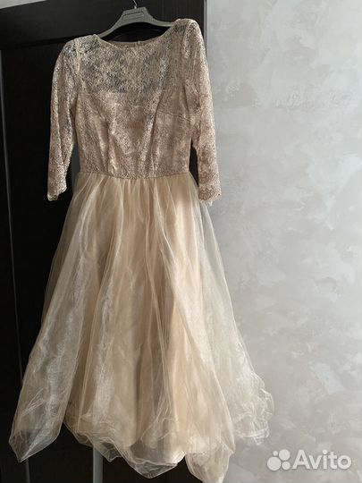 Вечернее платье