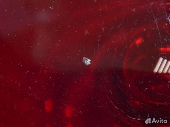 Стеклянная конфетница (крашенное стекло )