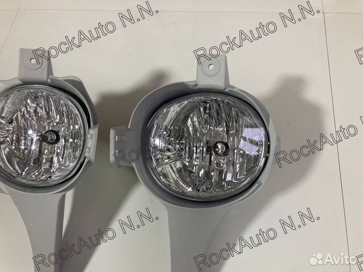 Фара противотуманная (1шт) Toyota Hilux VII