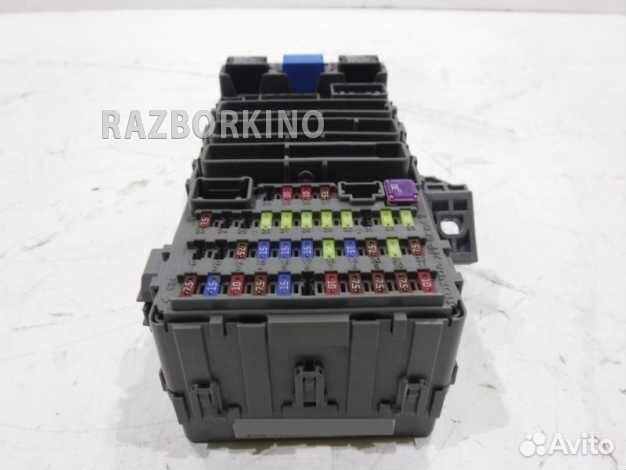 Блок предохранителей 38200szar11