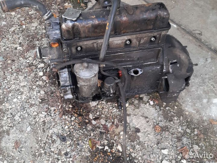 Двигатель402