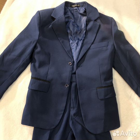 Костюм школьный