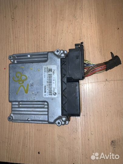Блок управления двигателем BMW 3 2.0 D